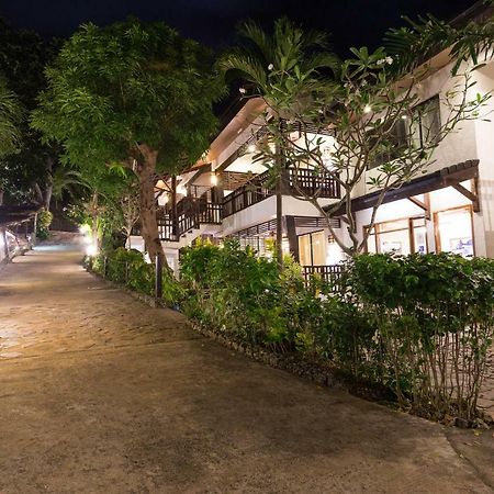The Strand Boutique Resort Balabag  Экстерьер фото