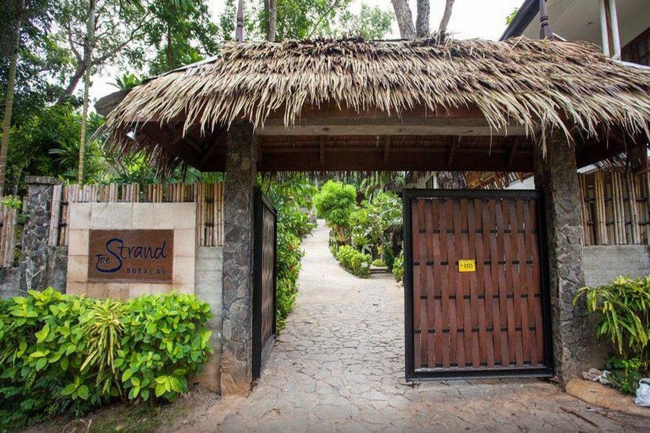 The Strand Boutique Resort Balabag  Экстерьер фото