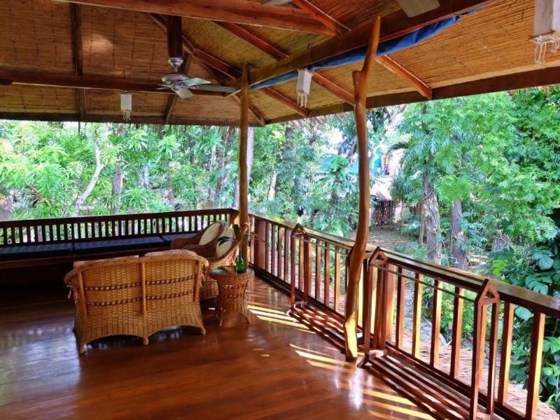 The Strand Boutique Resort Balabag  Экстерьер фото