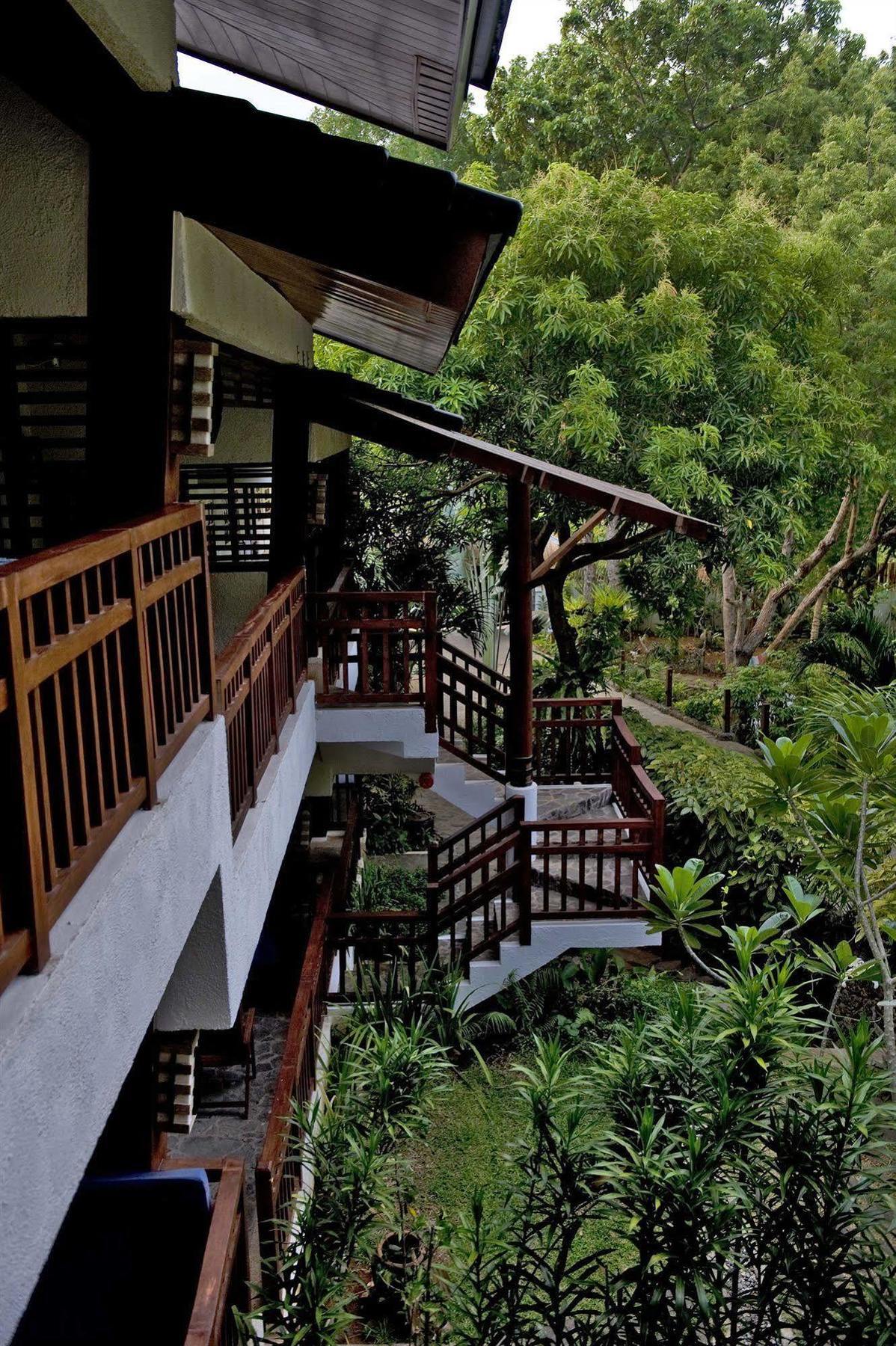 The Strand Boutique Resort Balabag  Экстерьер фото