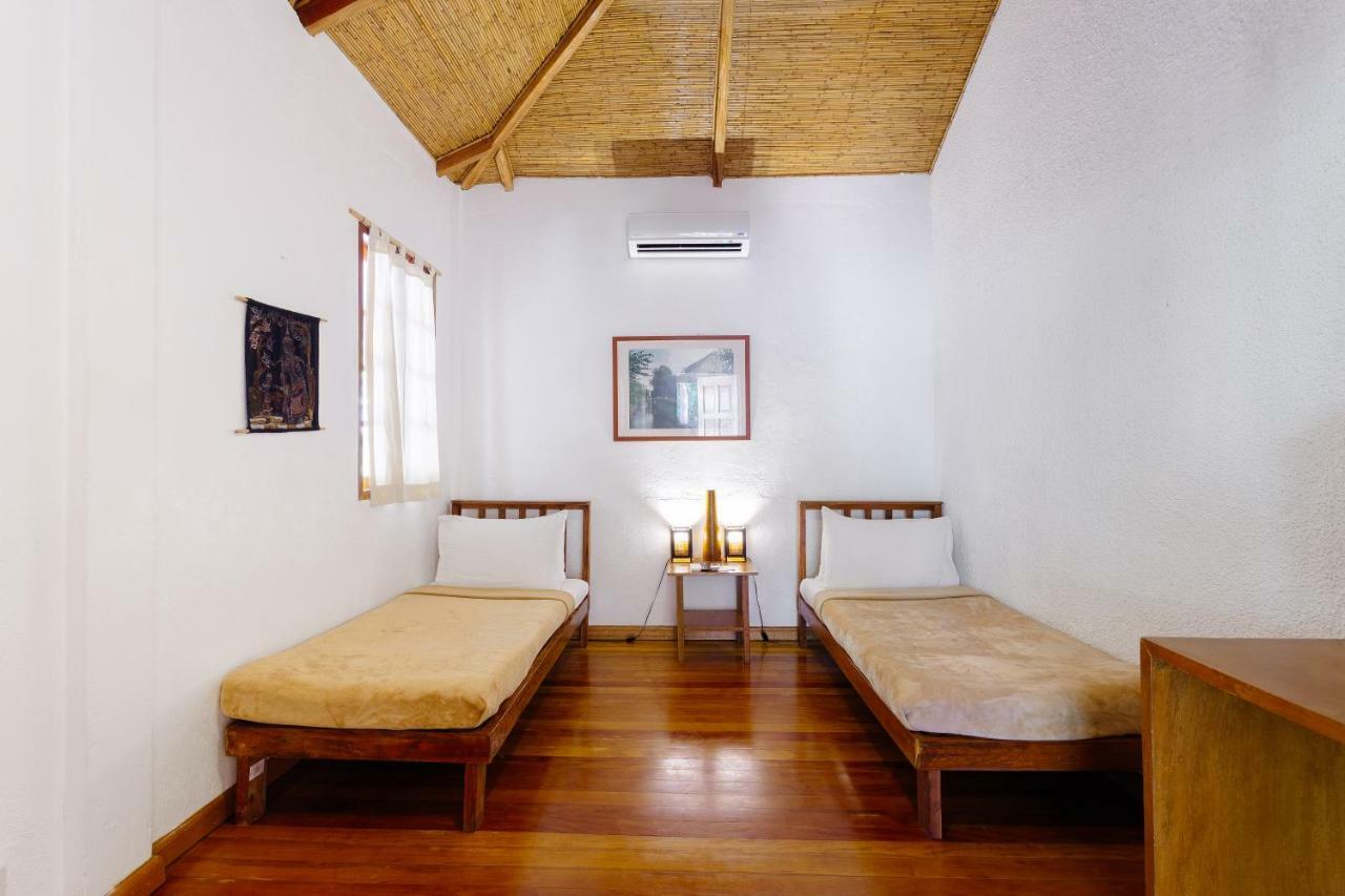 The Strand Boutique Resort Balabag  Экстерьер фото