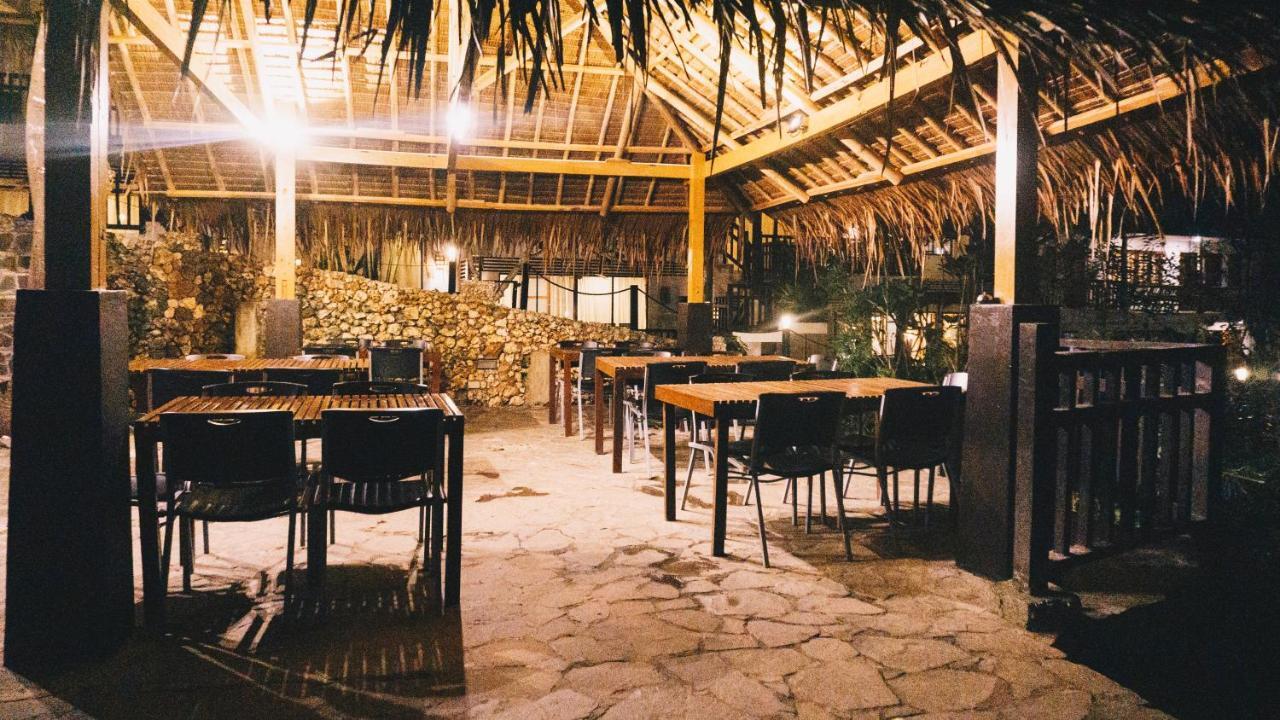 The Strand Boutique Resort Balabag  Экстерьер фото